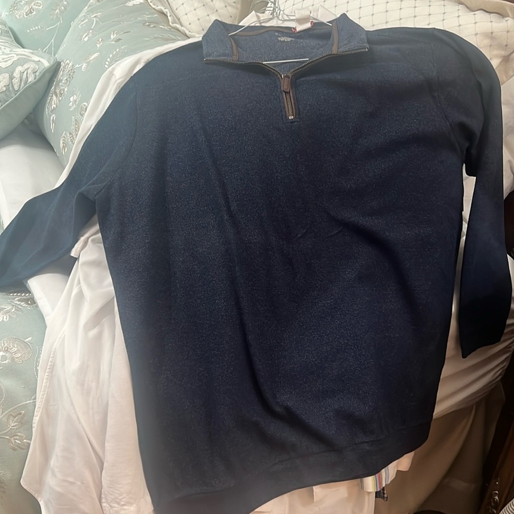 Men’s sweater